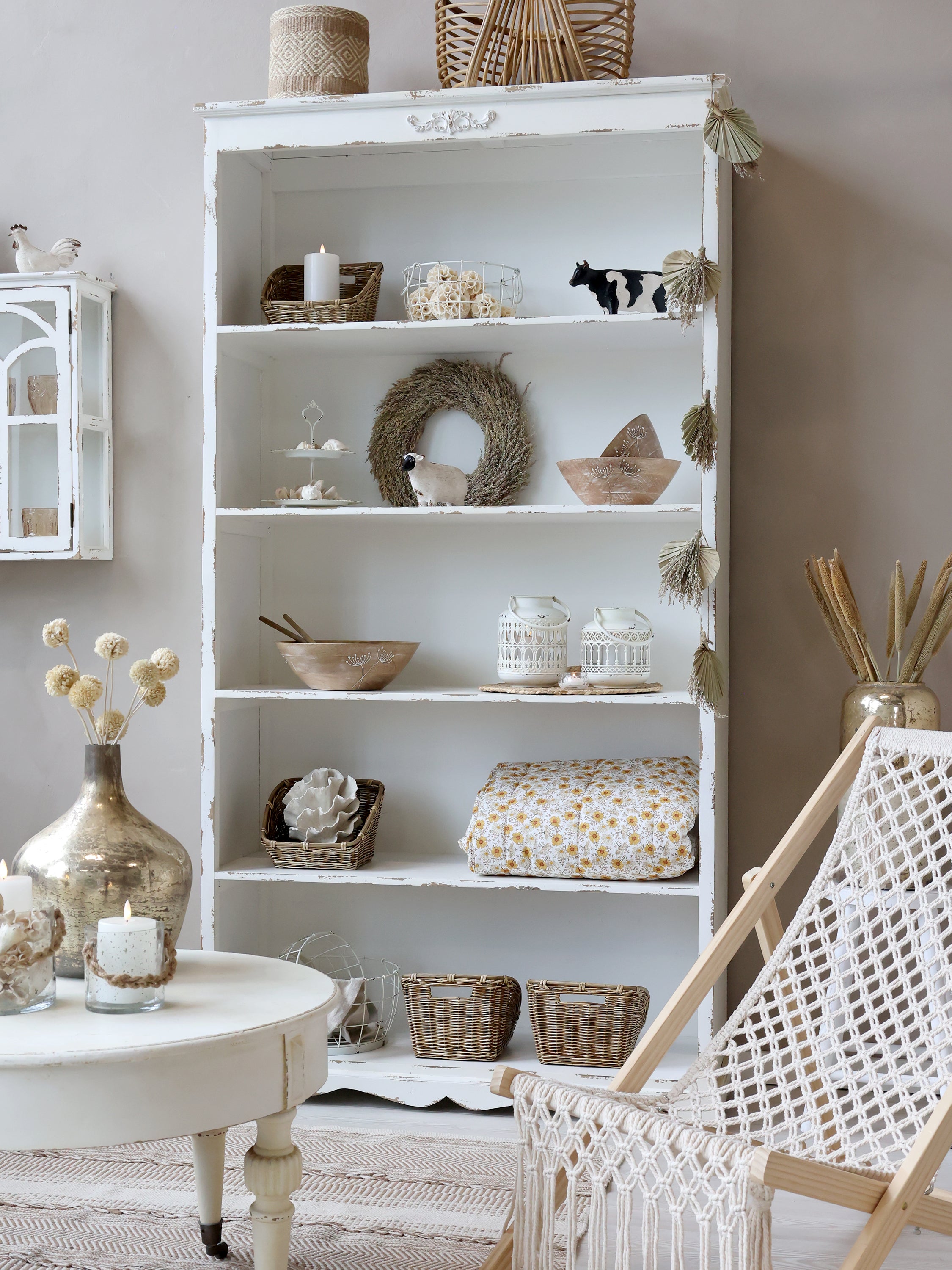 Chic Antique Vintage Quilt mit floralem Margeritenprint im skandinavischen Wohnstil