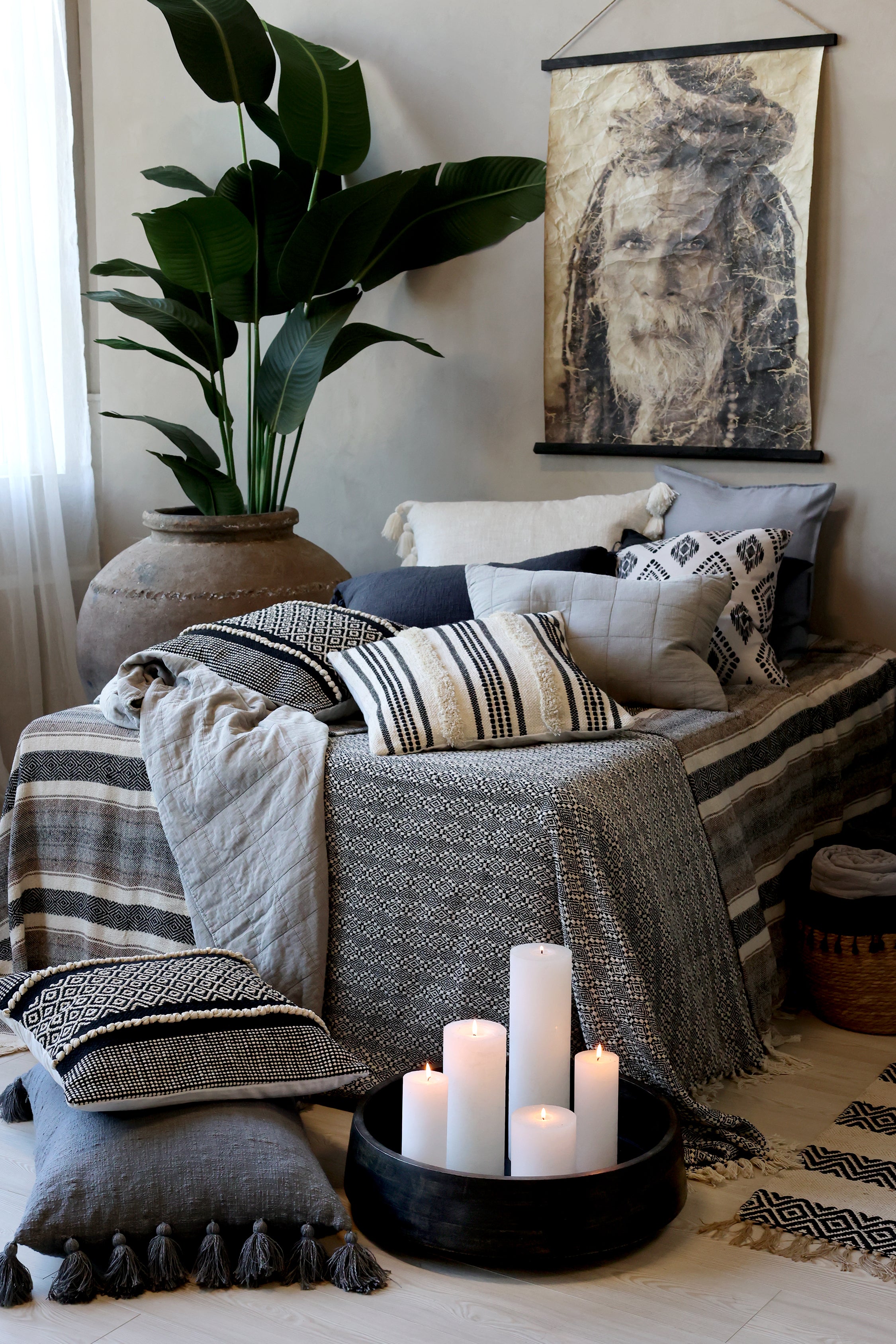 Chic Antique Aix Leinen Kissen Französisch Grau dekorativ im skandinavischen Hygge Schlafzimmer