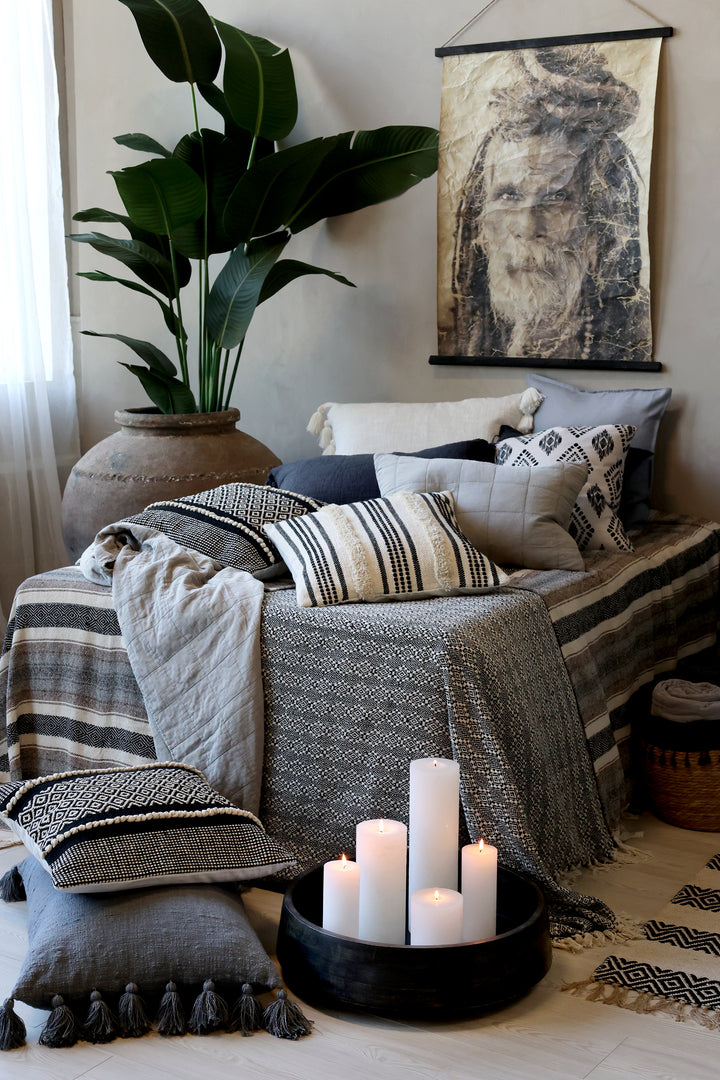 Chic Antique Aix Leinen Kissen Französisch Grau dekorativ im skandinavischen Hygge Schlafzimmer