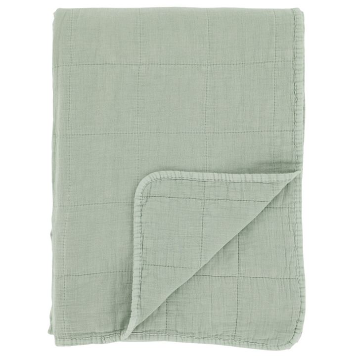 Chic Antique Aix Vintage Quilt grün als skandinavische Tagesdecke aus Baumwolle