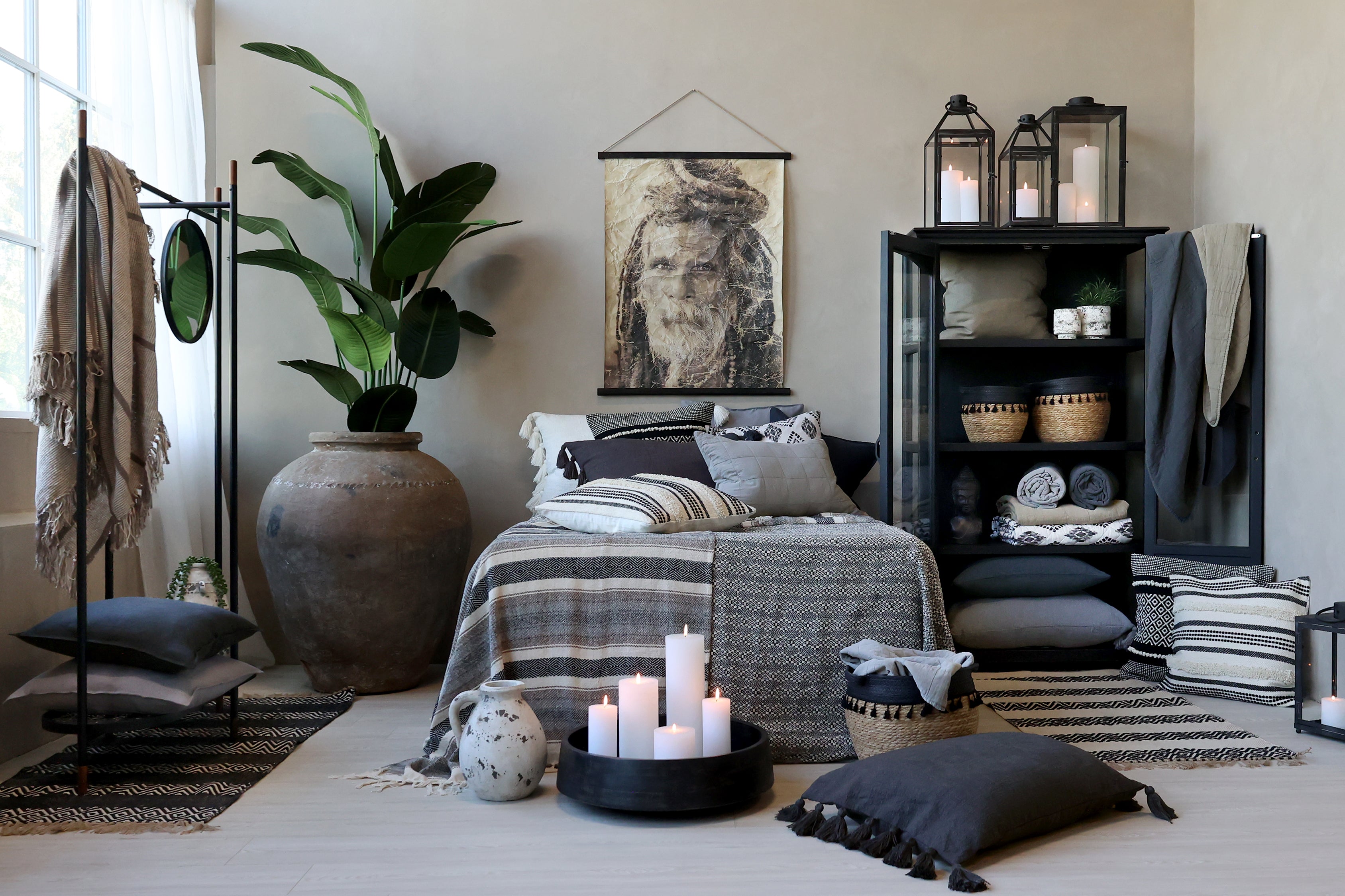 Chic Antique Vintage Quilt Französisch Grau als Tagesdecke im skandinavischen Landhausstil Schlafzimmer