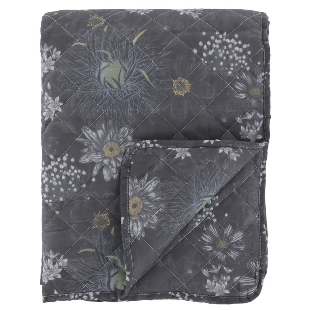 Detail Blumenmuster Chic Antique Aix Quilt Midnight Landhausstil
