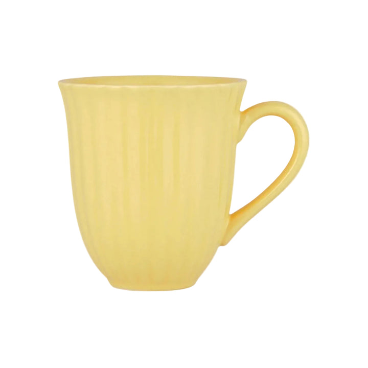 IB Laursen Tasse mit Rillen Mynte Lemonade Gelb aus Steingut Freisteller