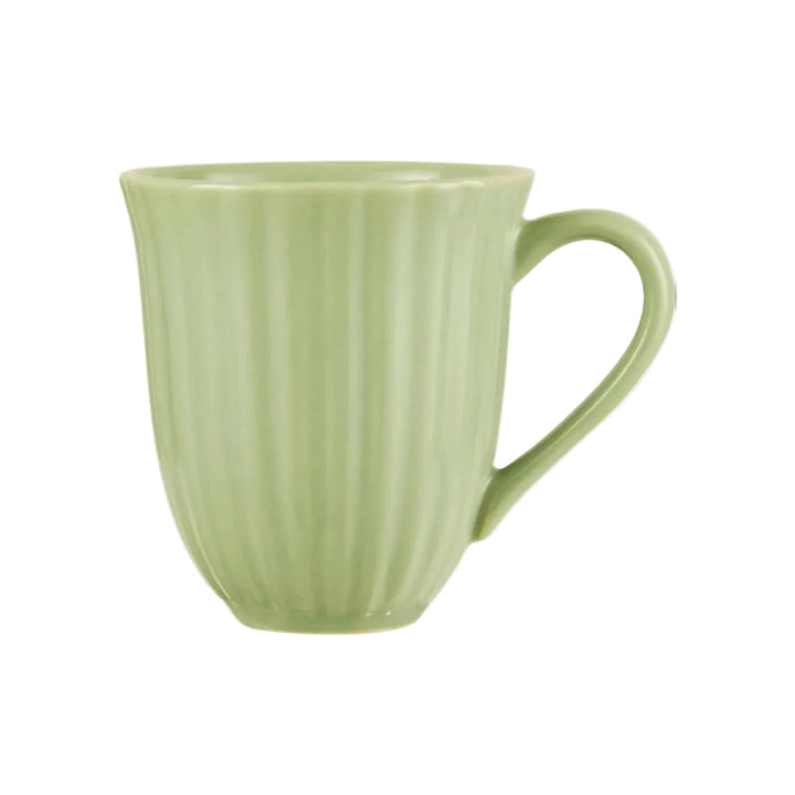 IB Laursen Tasse mit Rillen Mynte Wasabi Grün aus Steingut Freisteller