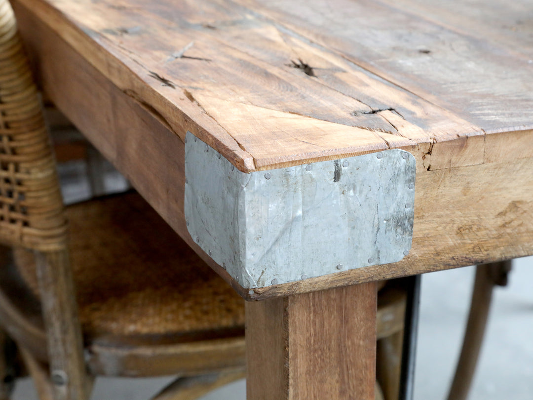 Chic Antique Grimaud Alter Holztisch aus Recyclingholz Natur