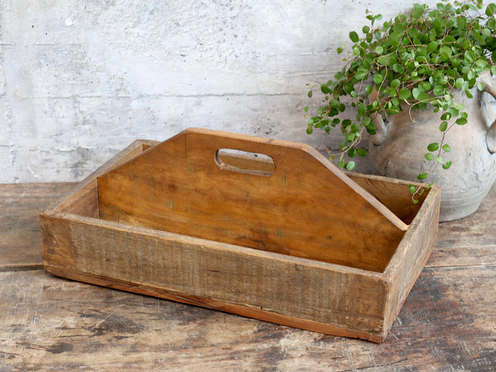 Chic Antique Holzkasten Grimaud aus recyceltem Naturholz mit integriertem Griff im skandinavischen Landhausstil
