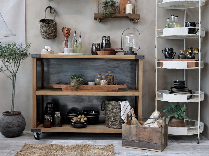 Rustikaler Holzkasten von Chic Antique als Aufbewahrungs- und Dekokasten im Vintage Stil