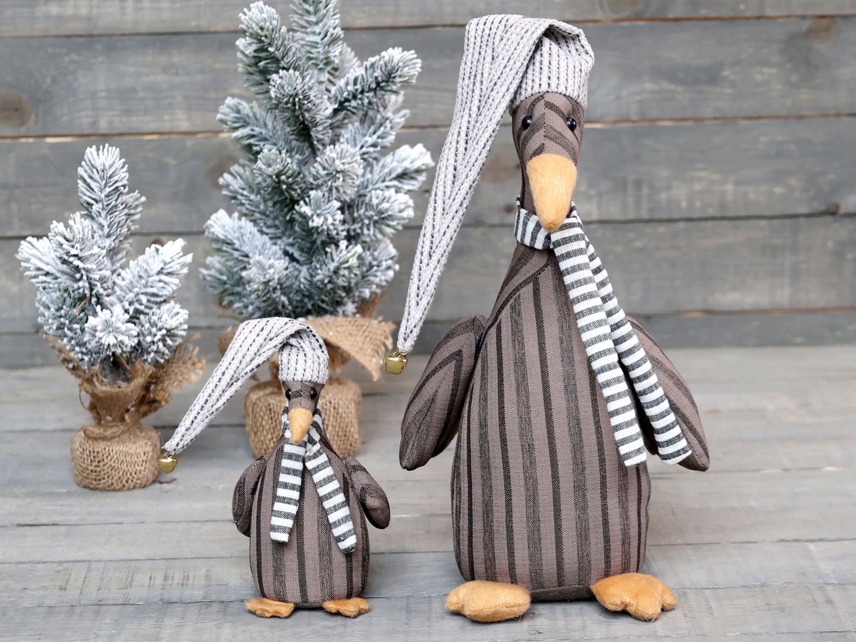 Chic Antique Gustav Gans Figur in Mokka im skandinavischen Stil