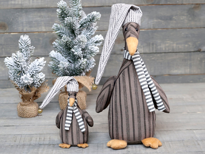 Chic Antique Gustav Gans Figur in Mokka im skandinavischen Stil