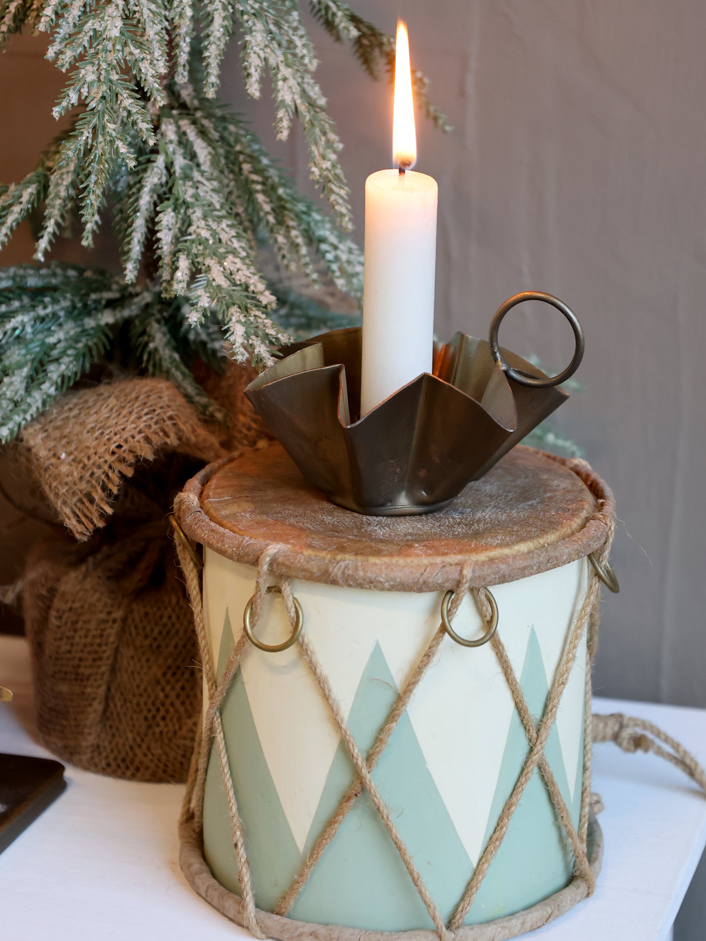 Chic Antique Vintage Trommel Grün Creme als dekorativer Kerzenständer im Landhausstil