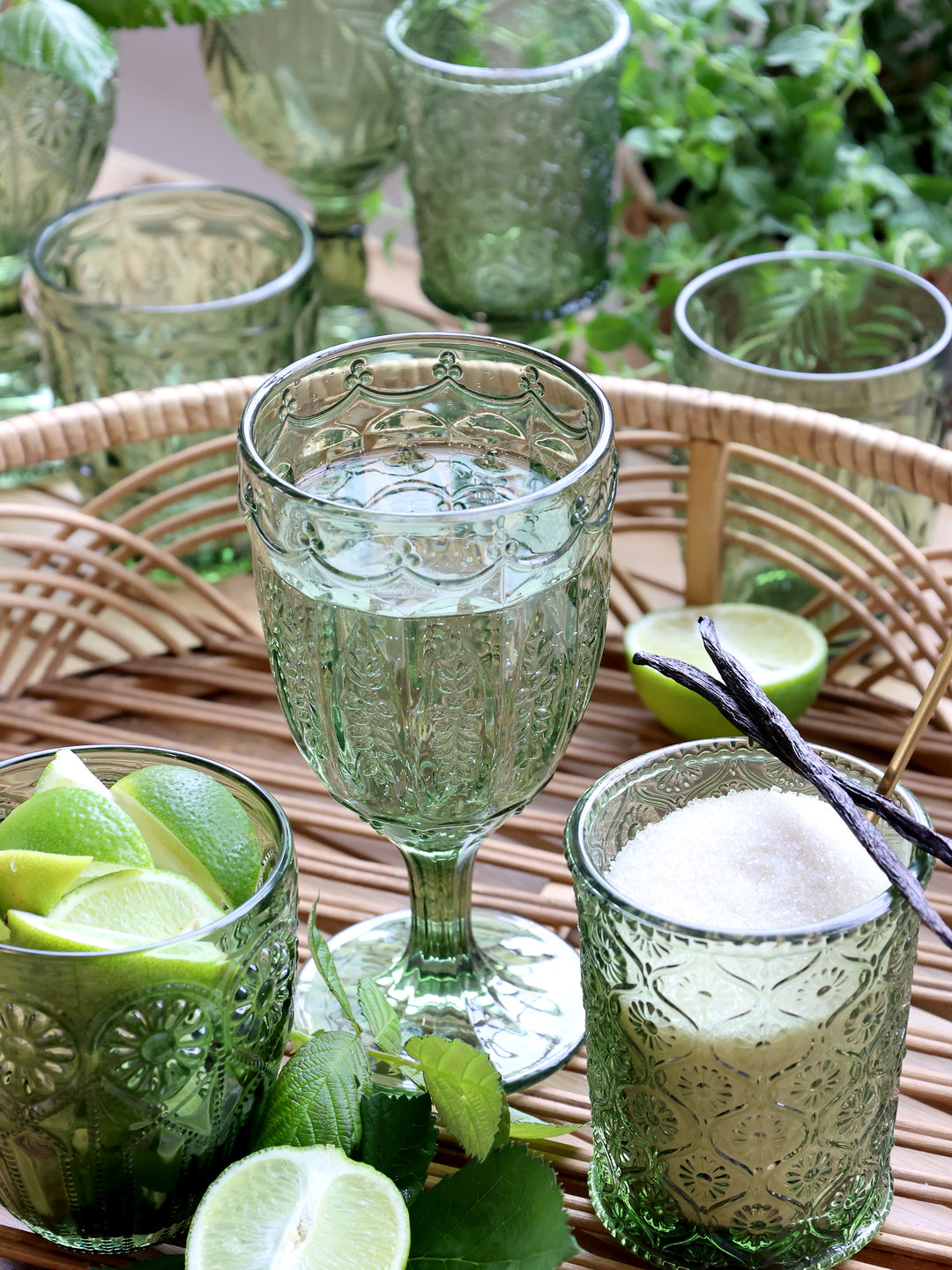 Chic Antique Saint-Émilion Glas Verte grün mit dekorativem Muster