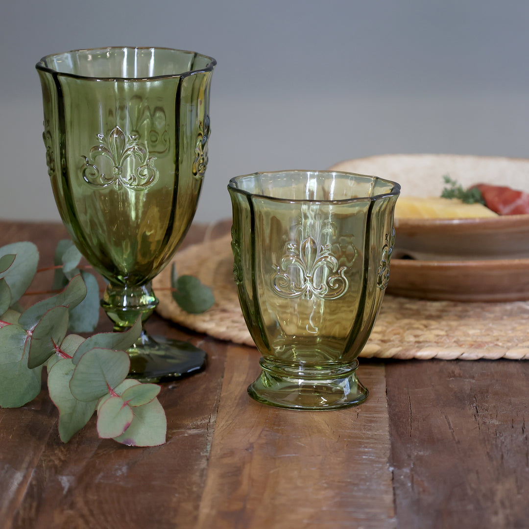 Saint-Émilion Weinglas und passendes Glas in Grün im Shabby Chic Stil