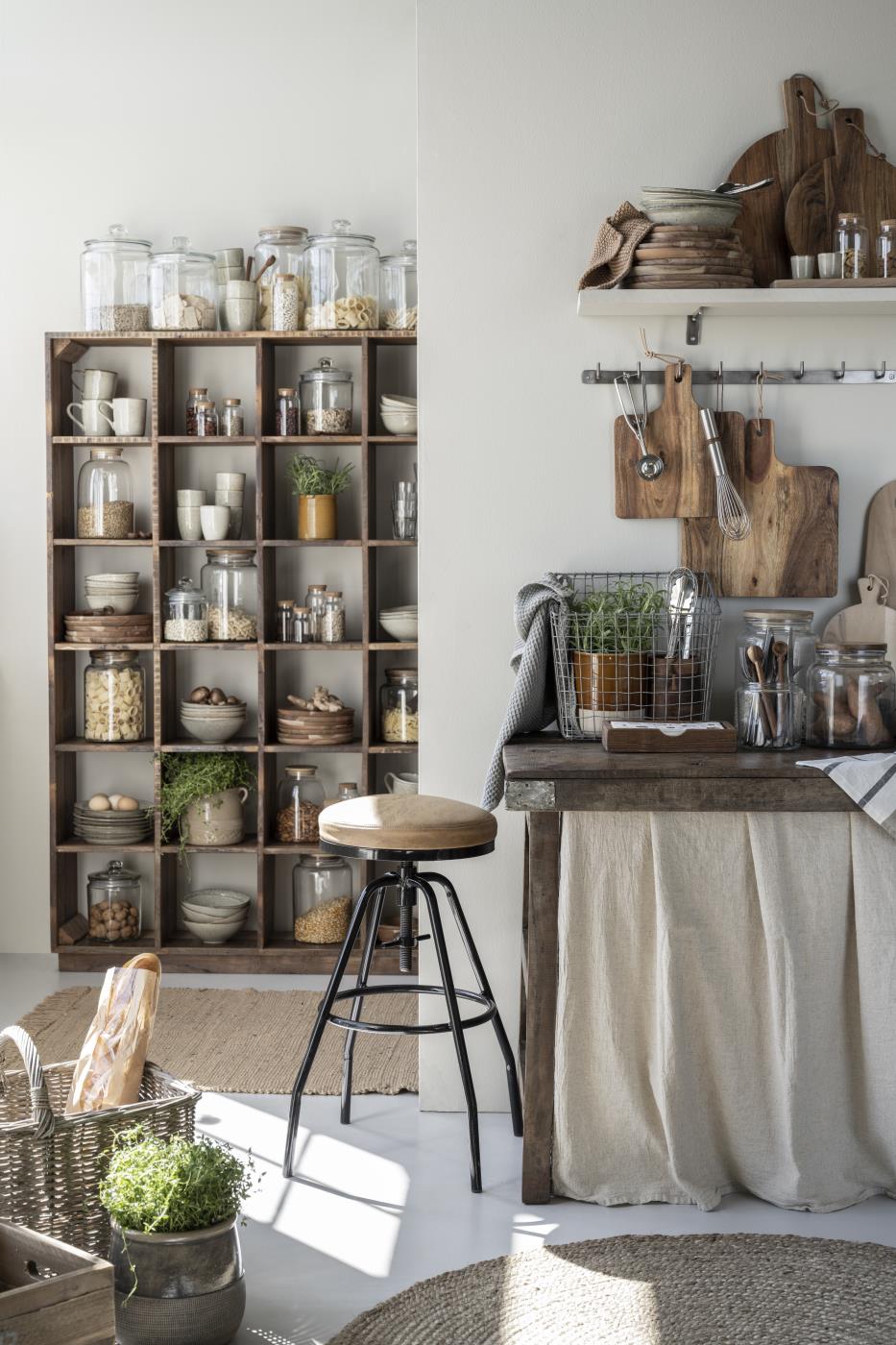 Ib Laursen Mynte Topflappen honig gestrickt aus Baumwolle in skandinavischer Landhausküche dekoriert