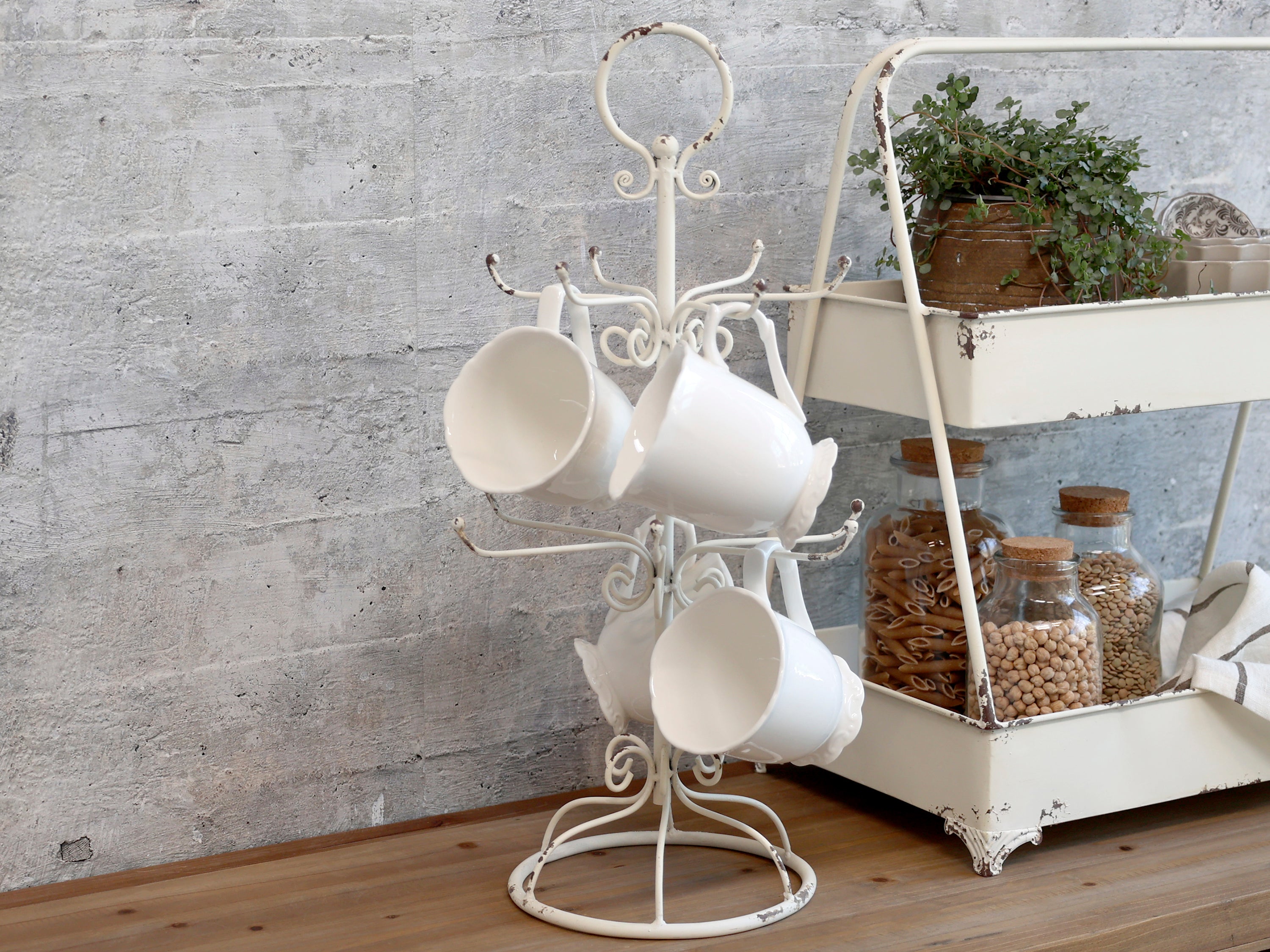 Küchenstativ in der Farbe Creme, Shabby Chic, aus Eisen