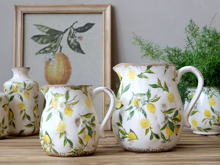Chic Antique Limonen Kanne aus Keramik mit Zitronenmotiv im Vintage Landhausstil dekoriert