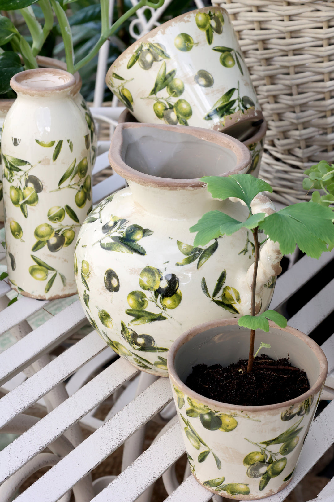 Chic Antique Vase mit Olivenmotiv Keramik im Vintage Landhausstil