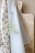 Aix Geschirrtuch Ocean Blue mit Blumen