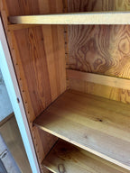 Antiker Vorratsschrank