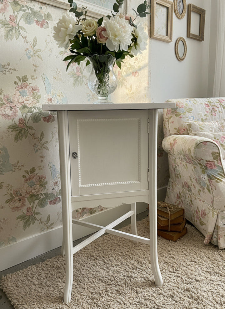 Antiker Beistelltisch, Jugendstil, Shabby Chic