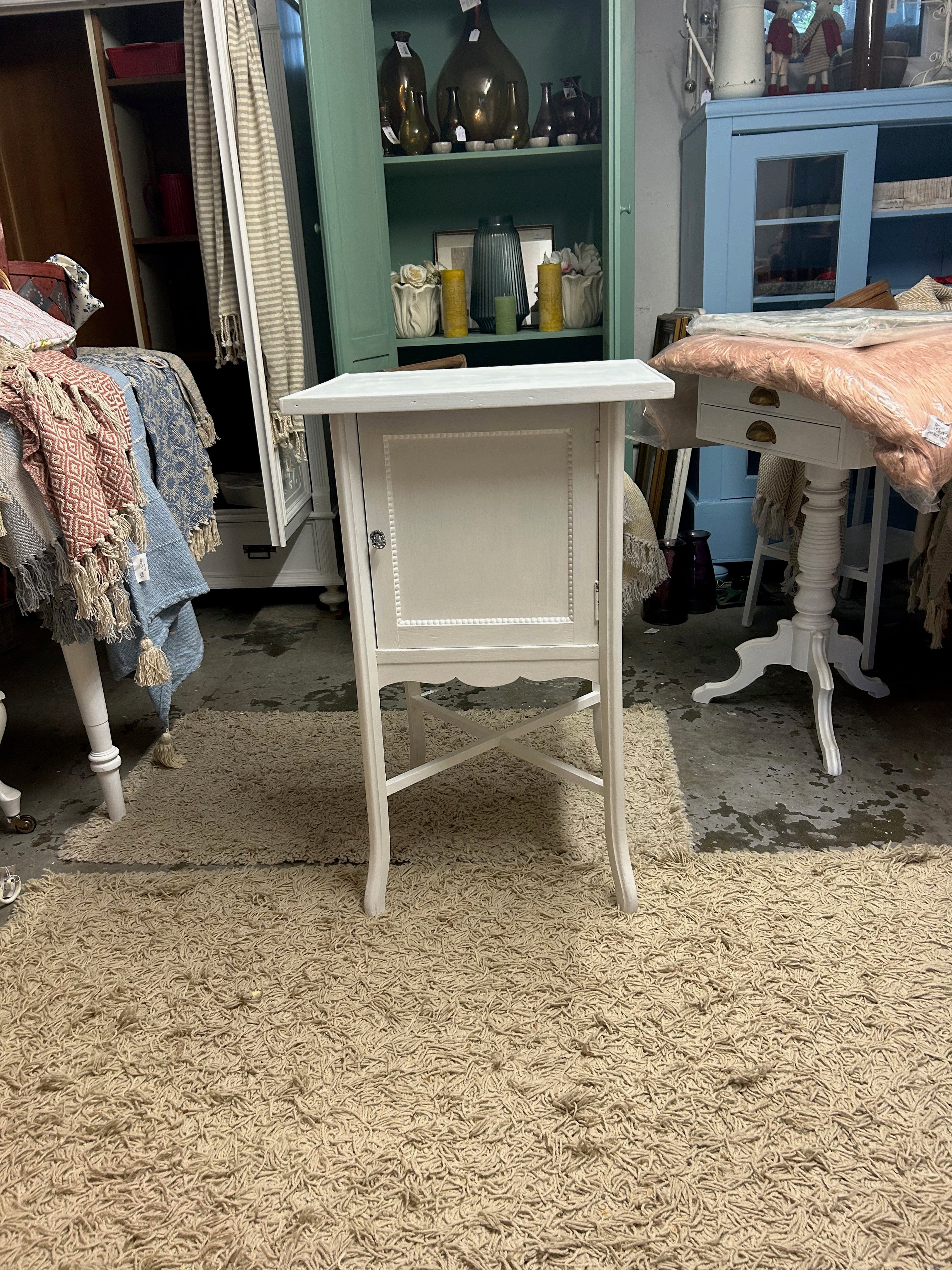 Antiker Beistelltisch, Jugendstil, Shabby Chic