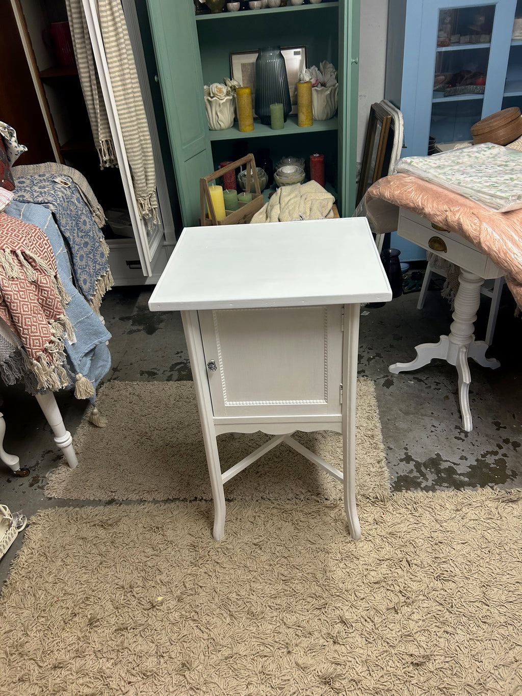 Antiker Beistelltisch, Jugendstil, Shabby Chic