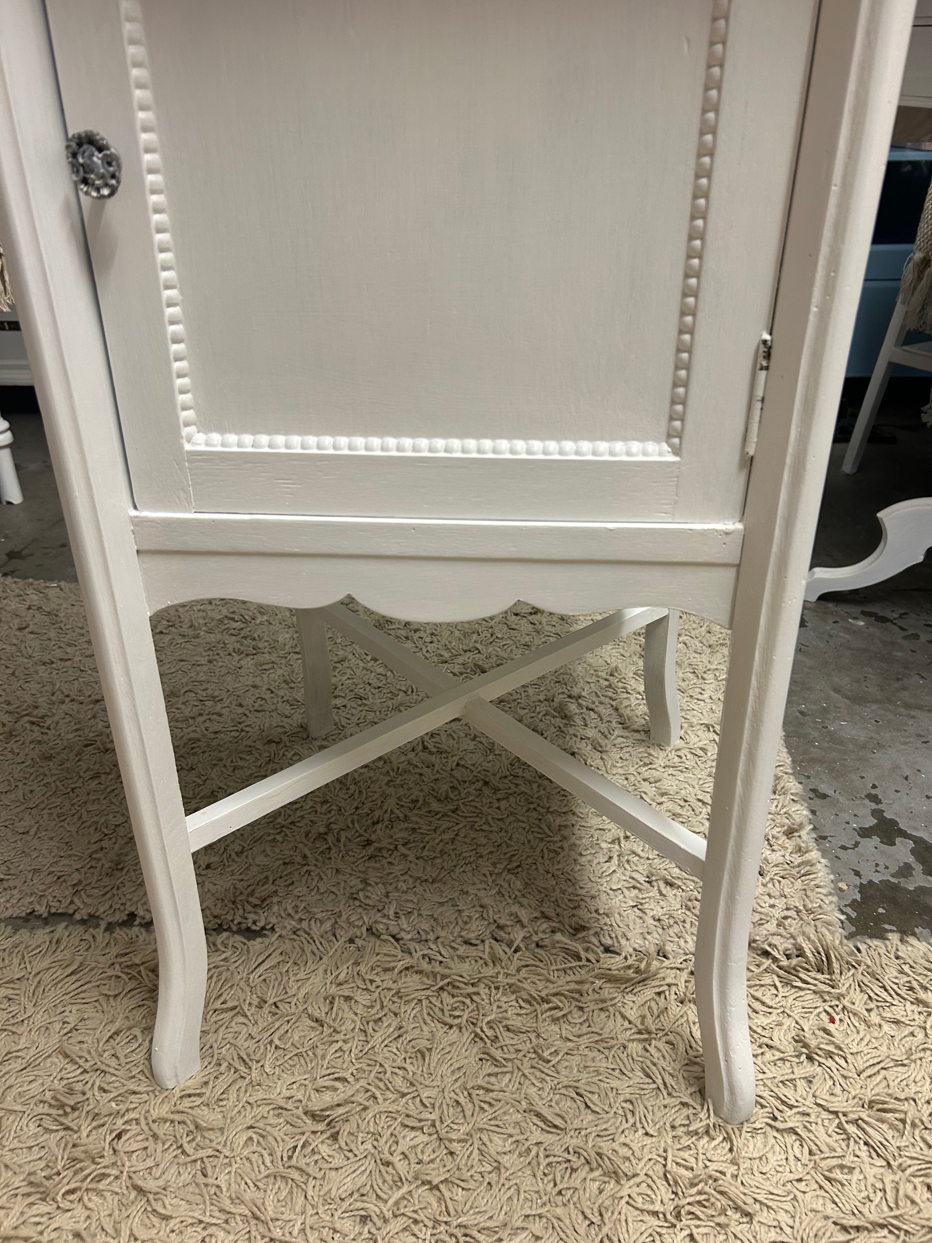 Antiker Beistelltisch, Jugendstil, Shabby Chic