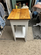 Antiker Beistelltisch, Naturplatte, Shabby Chic