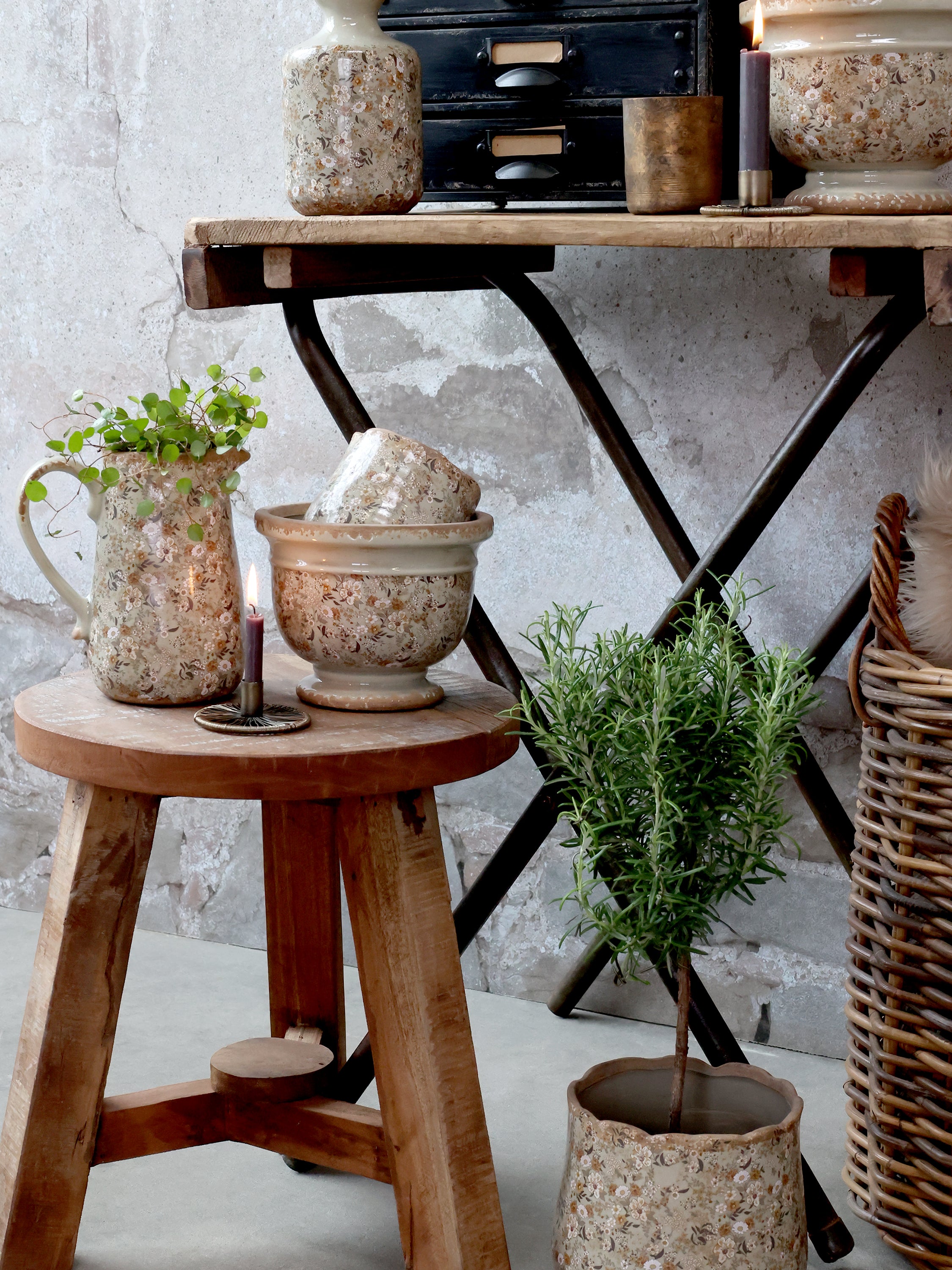 Evry Blumentopf mit Blumenmotiv