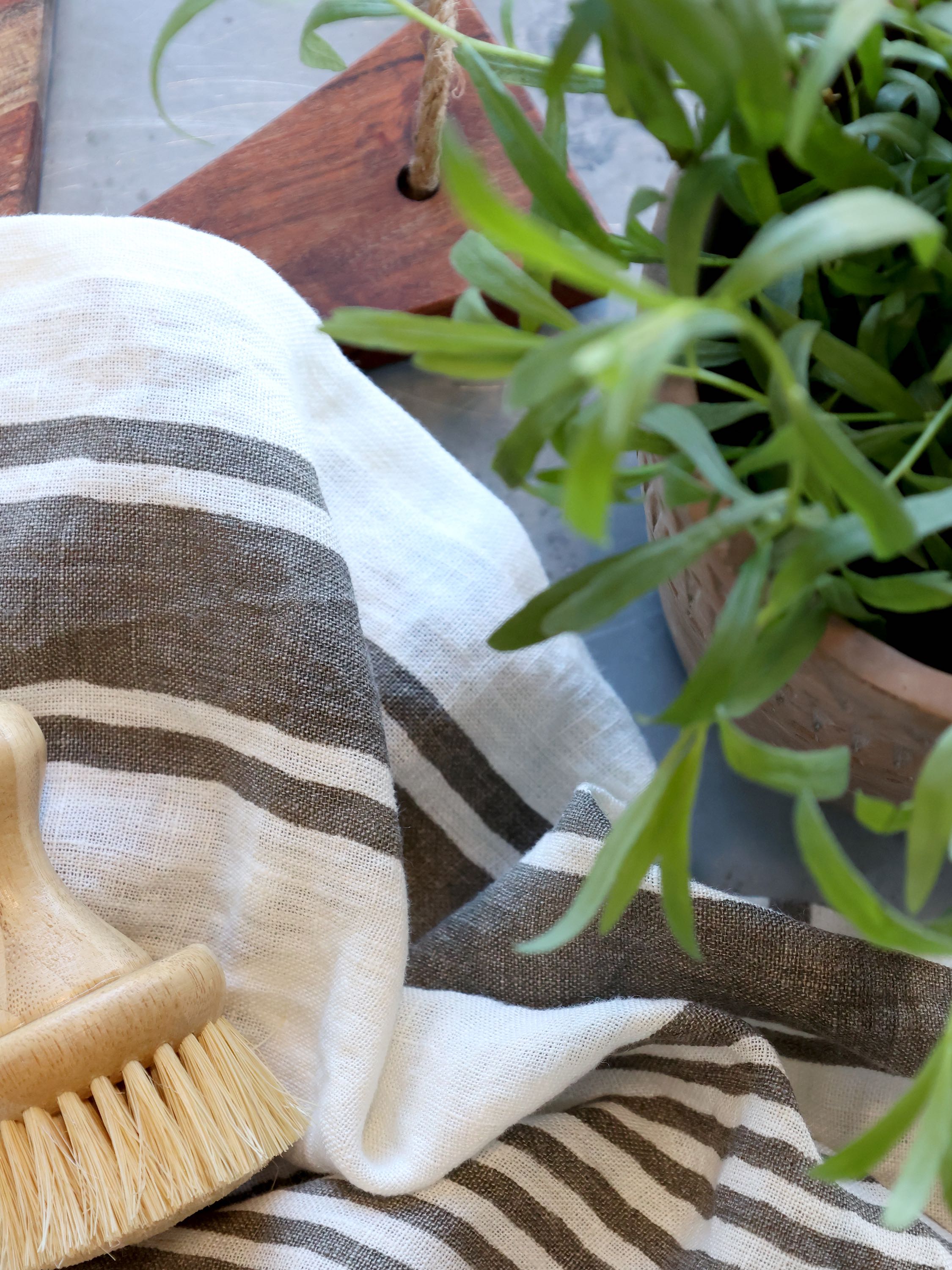 Éternel Geschirrtuch mit Barchant Streifen