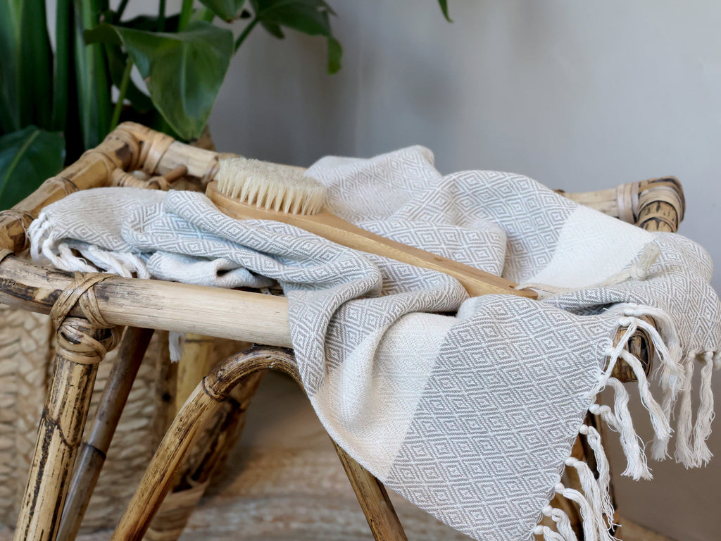 Éternel Handtuch mit Muster