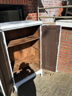 Antiker Schrank, hellgrau, Mooreiche