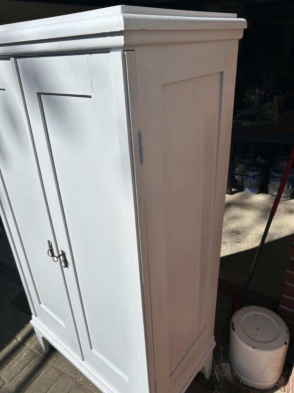 Antiker Schrank, hellgrau, Mooreiche