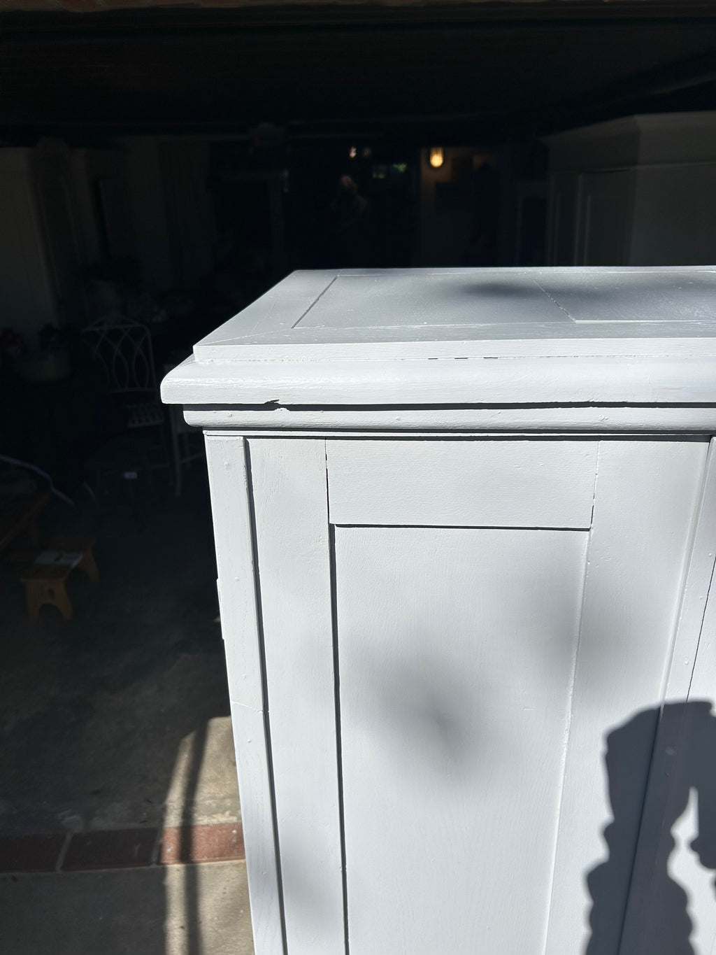 Antiker Schrank, hellgrau, Mooreiche