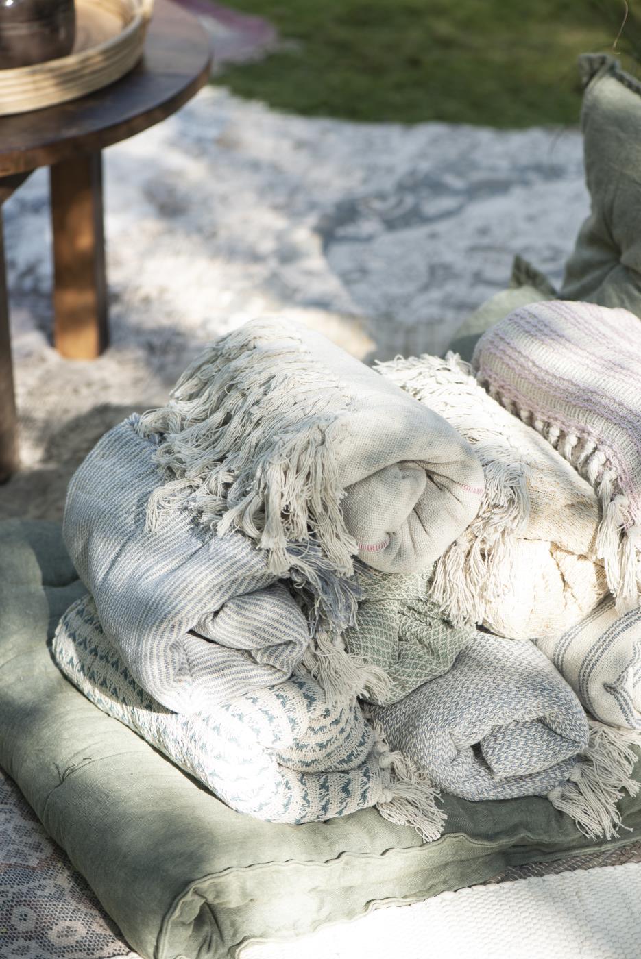 Plaid creme/hellrosa Streifenmuster