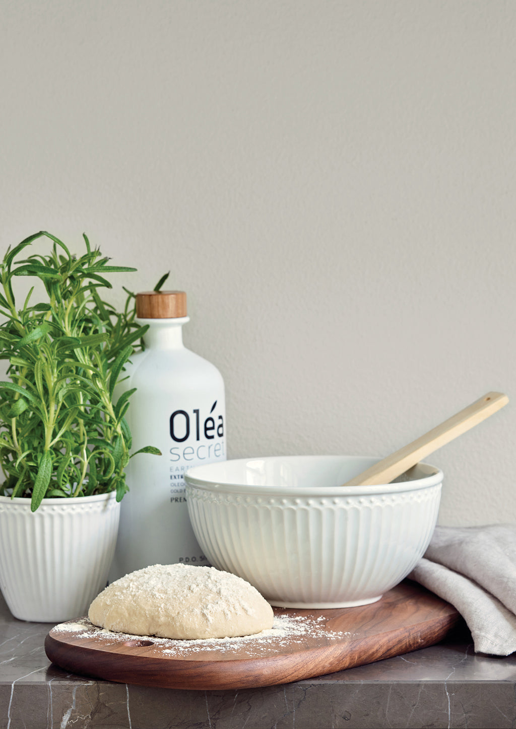 GreenGate Müslischale Alice Weiß als Rührschale in skandinavischer Küche – Porzellan mit feinem Reliefmuster