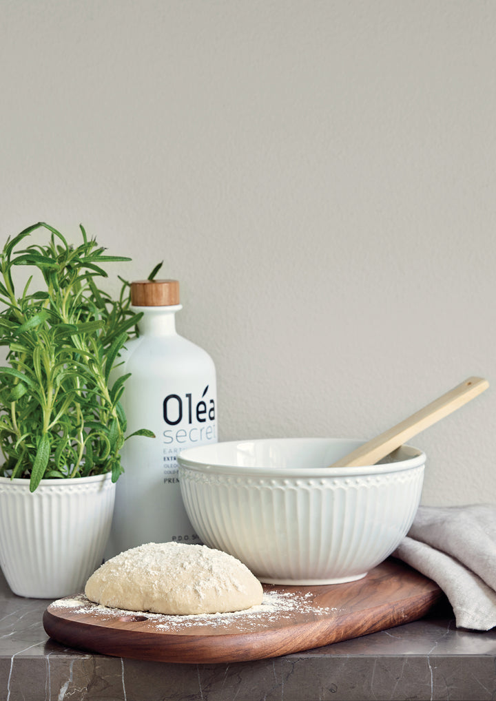 GreenGate Müslischale Alice Weiß als Rührschale in skandinavischer Küche – Porzellan mit feinem Reliefmuster