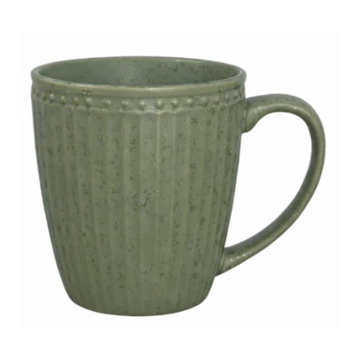 GreenGate Henkeltasse Alice Olivgrün aus Porzellan mit feiner Rillenstruktur und Perlenrand im skandinavischen Landhausstil