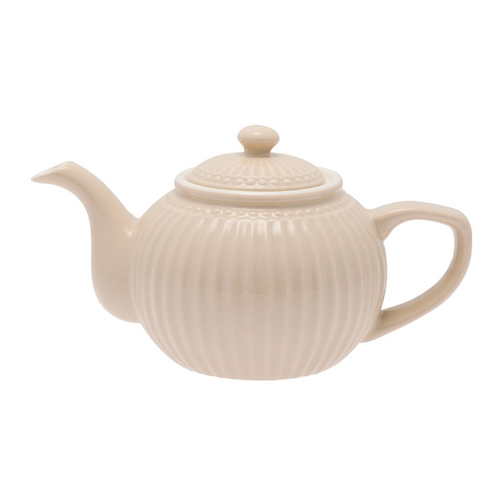 GreenGate Teekanne Alice Karamell 1 Liter aus Porzellan freigestellt