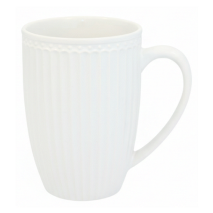 GreenGate Große Tasse Alice Weiß 0,5 l aus Porzellan freigestellt