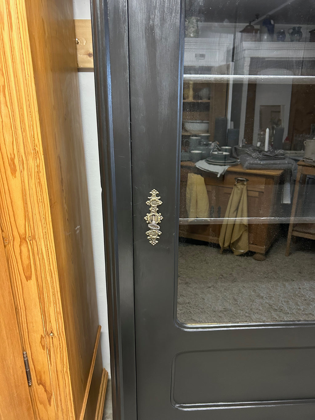 Antike Vitrine Louis Philippe, Shabby Chic