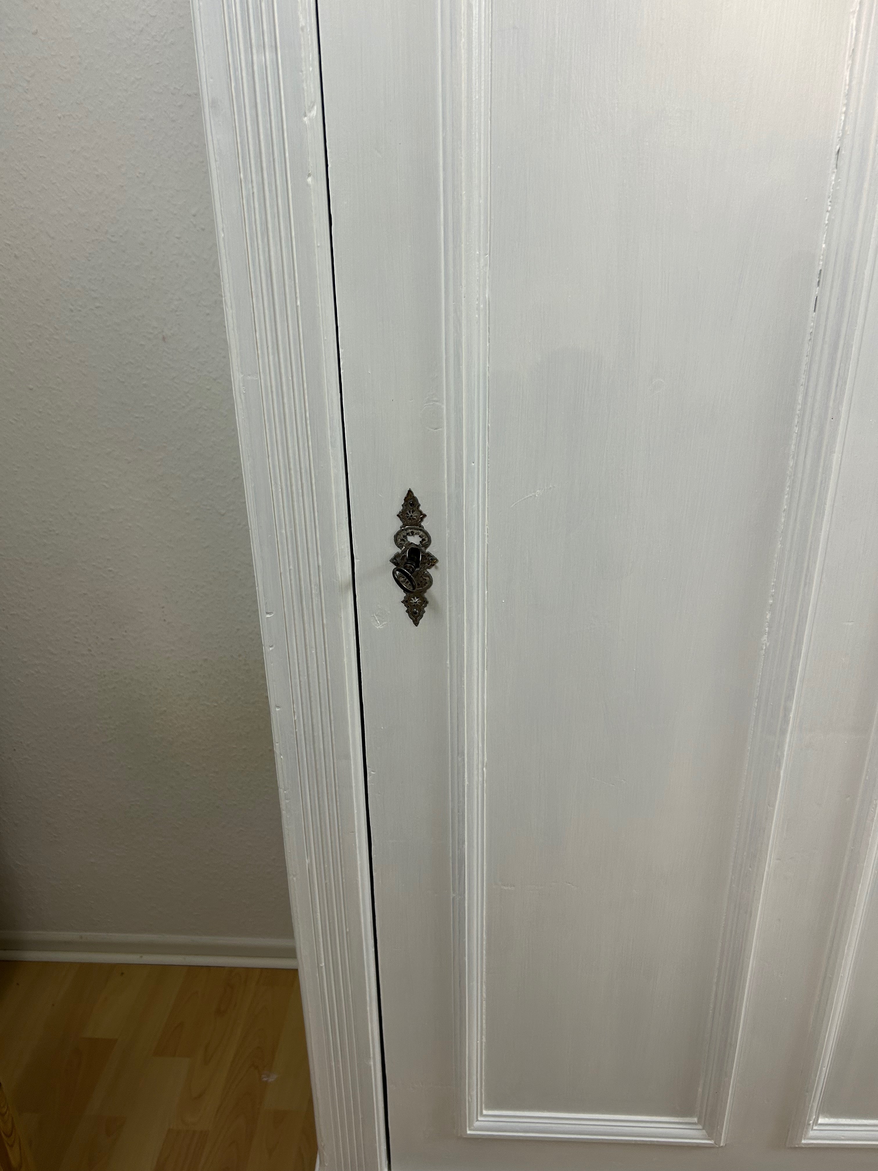 Antiker Garderobenschrank, Gründerzeit