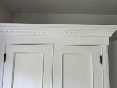 Antiker Garderobenschrank, Shabby Chic