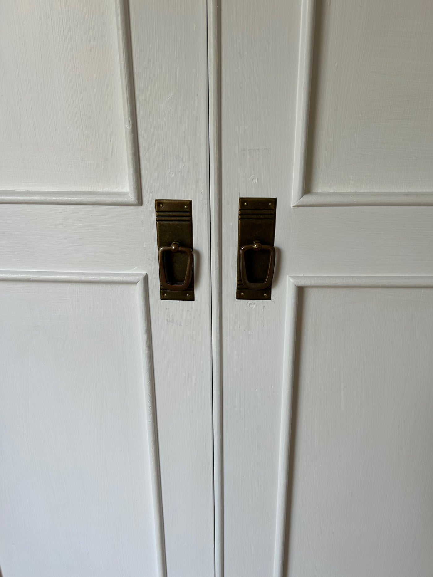 Antiker Garderobenschrank, Shabby Chic