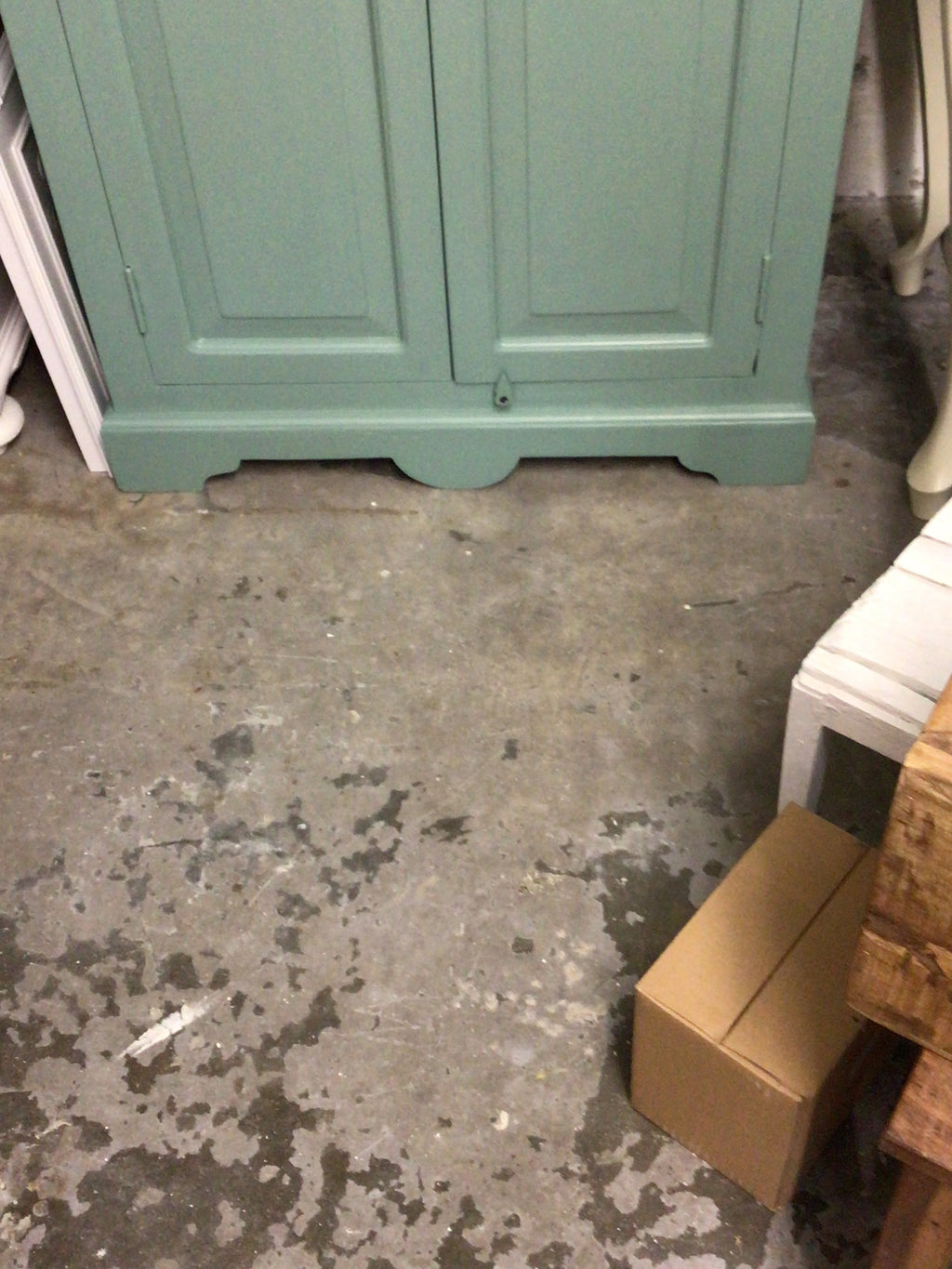 Antiker Wäscheschrank, grün, Massivholz