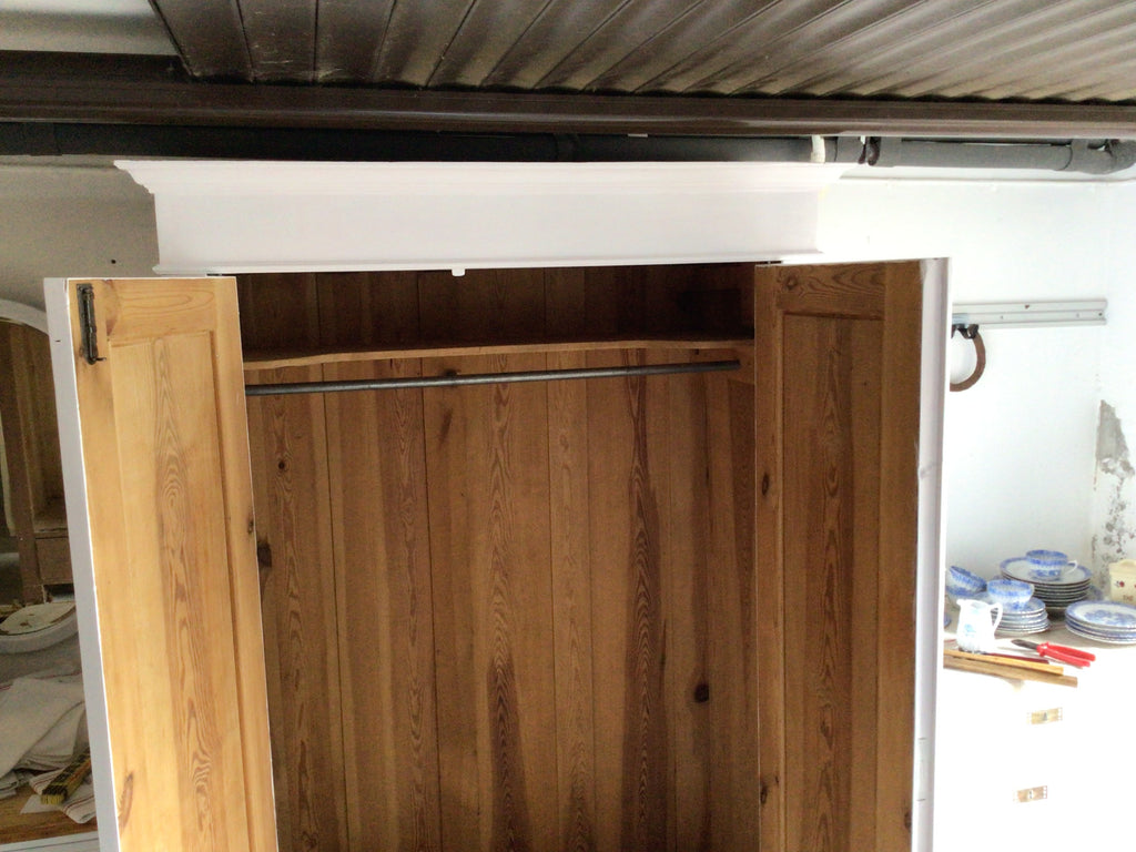 Antiker Garderobenschrank, Gründerzeit, Weichholz