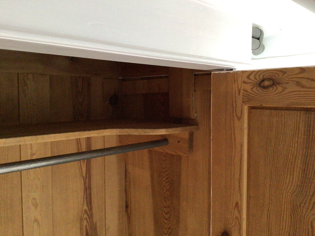 Antiker Garderobenschrank, Gründerzeit, Weichholz