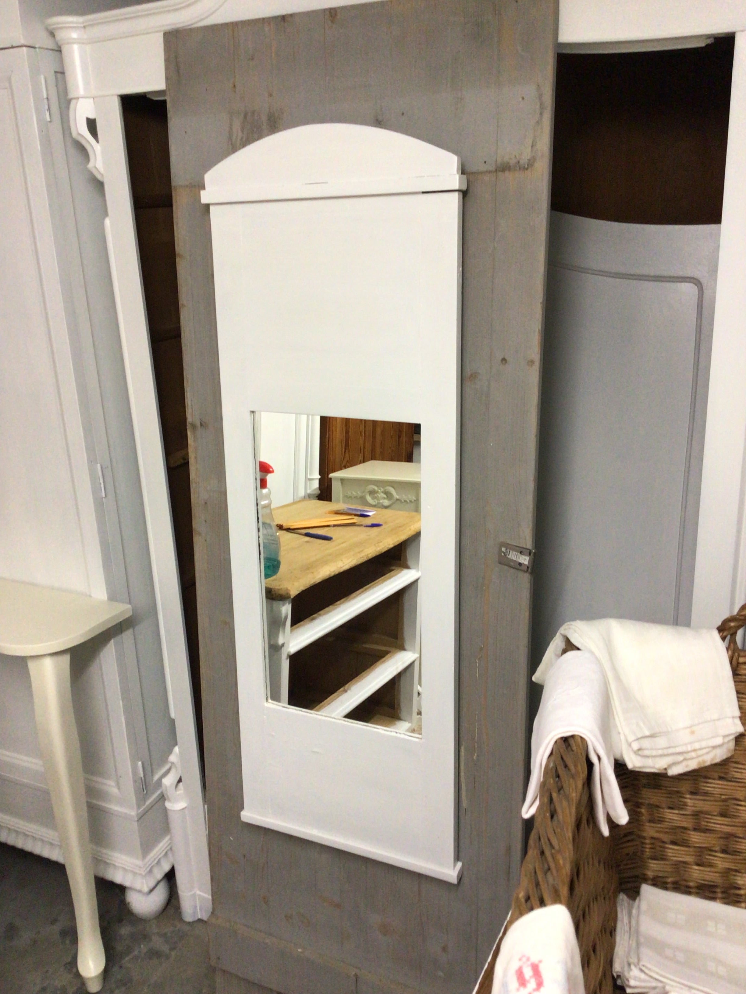 Eleganter Alter Spiegel