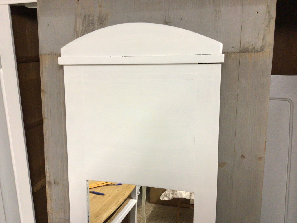 Eleganter Alter Spiegel