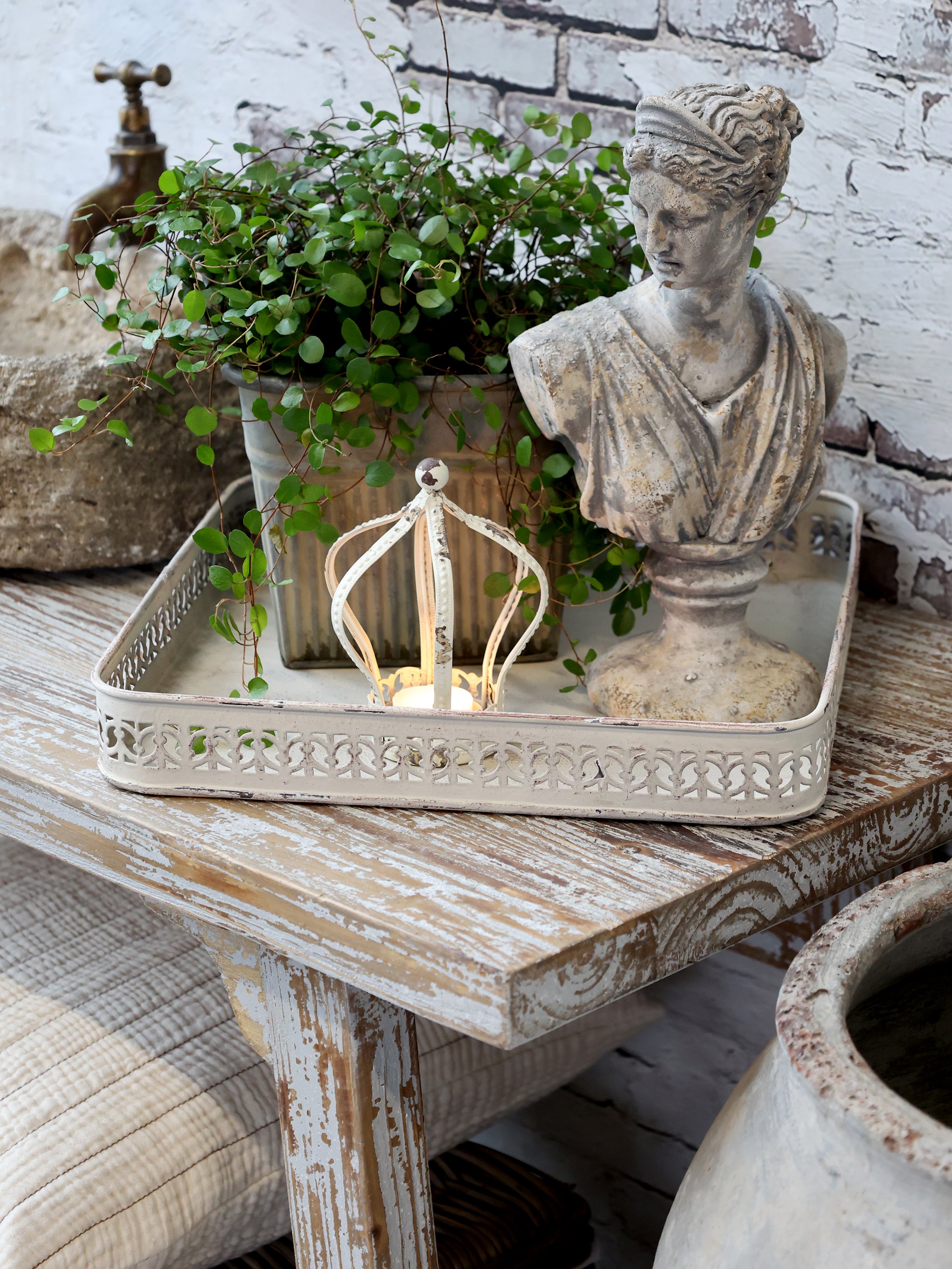 Tablett mit Dekorkante