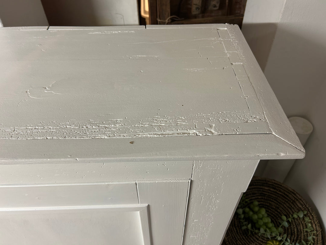 Antikes Vertiko  Eintürer Shabby Chic
